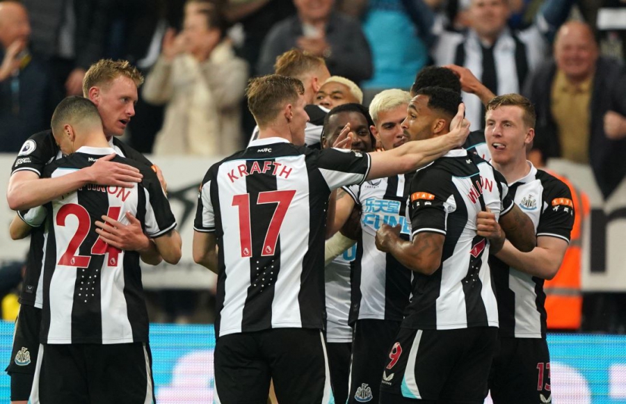 Νιουκάστλ - Άρσεναλ 1-0: «Μαχαιριά» για τους Λονδρέζους από αυτογκόλ του Γουάιτ (video)