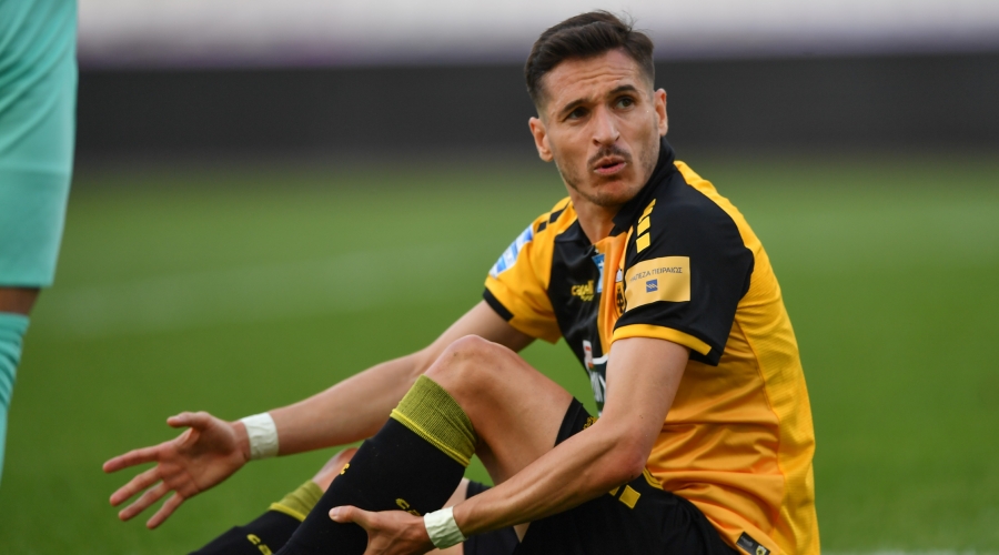 ΑΕΚ: Διάστρεμμα ο Λόπες, ενοχλήσεις για Τσιντώτα