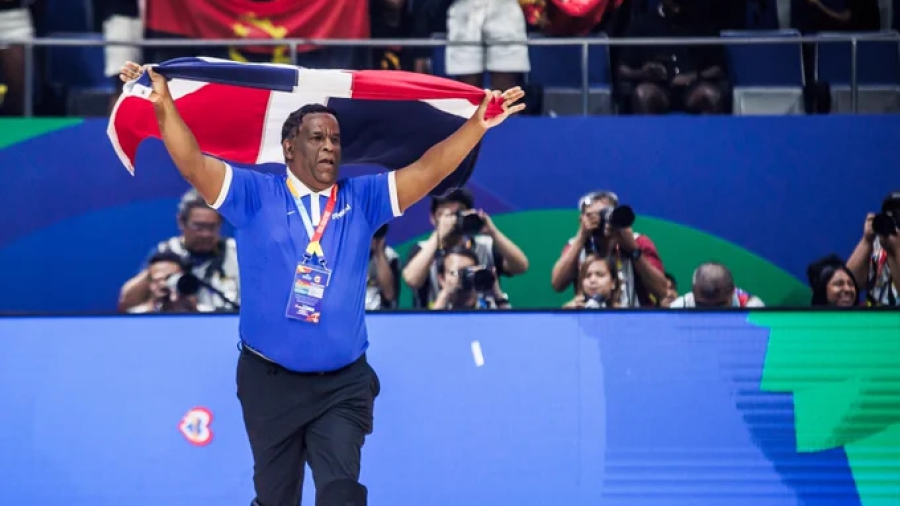 Σοκ στην εθνική του Αγίου Δομίνικου – «Έφυγε» ο εμβληματικός φυσιοθεραπευτής, στο ταξίδι της επιστροφής