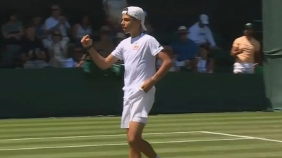 Γράφει «ιστορία» ο Παγώνης: Προκρίθηκε στον μεγάλο τελικό του Wimbledon U14!