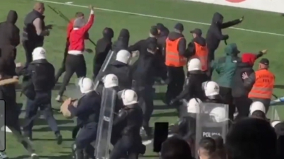 Αλβανία: Μάχες και επεισόδια μεταξύ οπαδών στο ντέρμπι της Παρτιζάνι με τα Τίρανα (vid)