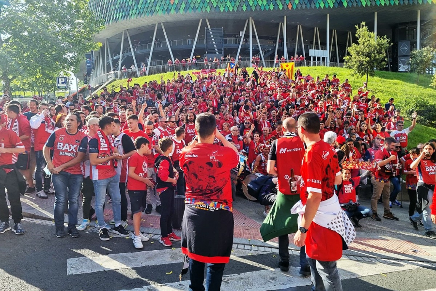 Οι οπαδοί της Μανρέσα «σήκωσαν» το δικό τους Basketball Champions League! (video)