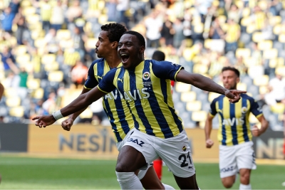 Φενερμπαχτσέ – Σίβασπορ 1-1: Πρώτη απώλεια βαθμών για την προσεχή αντίπαλο του Ολυμπιακού απέναντι στην ομάδα του Δημήτρη Γούτα!