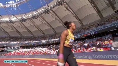 Σφαιροβολία: Ο αγνός αθλητισμός σε μια αντίδραση - Η Ογκουνλέγε έκανε προσωπικό ρεκόρ και... τρελάθηκε από τη χαρά της! (video)