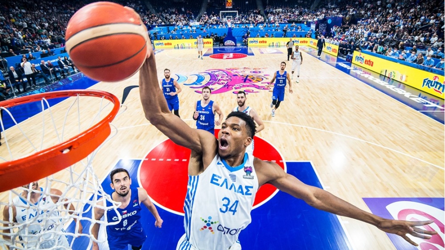 Οργή Τσέχων για τη διαιτησία του αγώνα με την Ελλάδα!