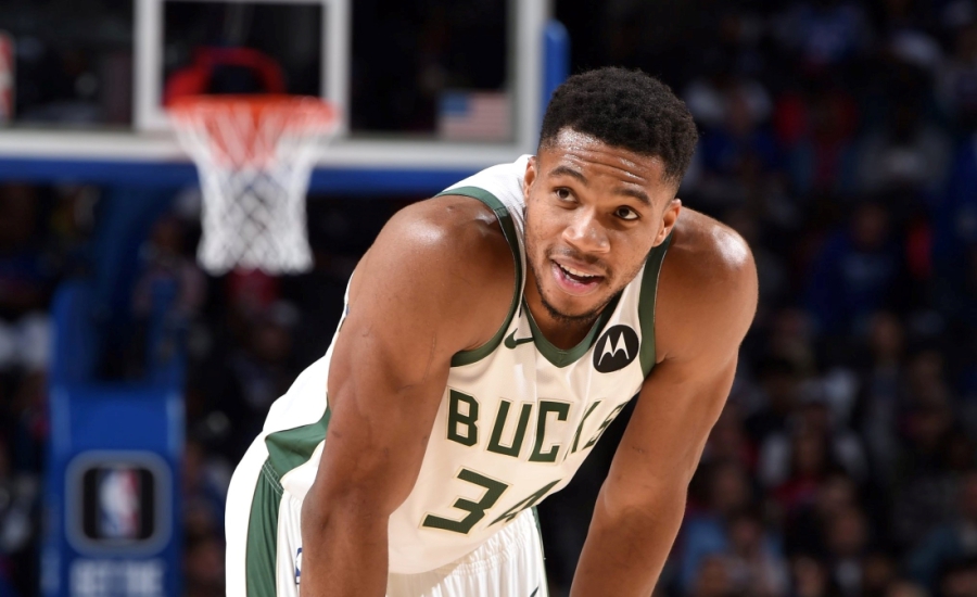 Γιάννης Αντετοκούνμπο: «Σπουδαίος παίκτης ο Χάρντεν - Ξεχνάμε πόσο σημαντικός είναι ο Μπρουκ Λόπεζ» (video)