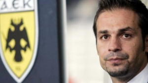 Ο Ντέμης Νικολαΐδης, πρόεδρος της ΑΕΚ: Μόνη ξανά δεν θα σ´αφήσω…