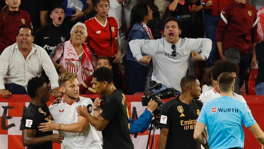 Κι άλλη ρατσιστική επίθεση στον Βινίσιους: «Αυτή τη φορά ήταν (και) από ένα παιδί» (video)