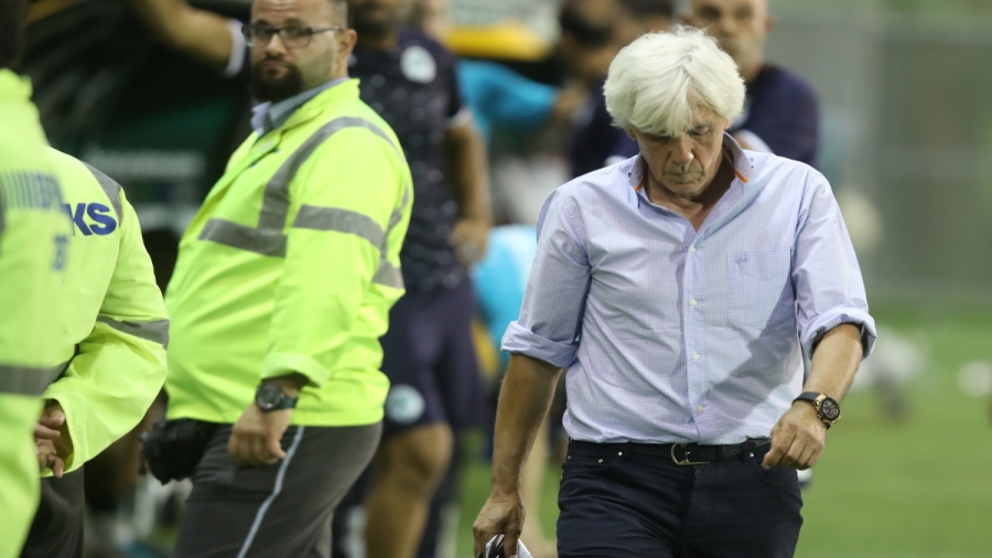 Γιοβάνοβιτς: «Πρωτόγνωρο αυτό που έζησα σήμερα, δεν μας βοήθησαν οι αλλαγές»