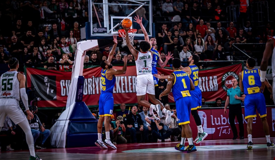 Καρσίγιακα - Περιστέρι 93-88: «Πάλεψε» αλλά έφυγε με ήττα από τη Σμύρνη, η ομάδα του Σπανούλη