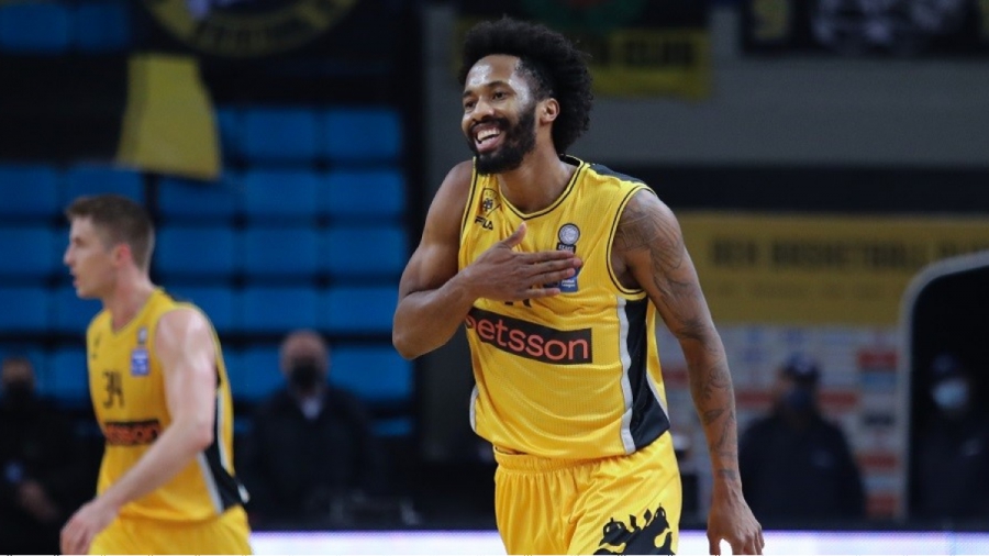 Ο Μπράιαν Ανγκόλα ανακοινώθηκε από την Γαλατάσαραϊ του Ανδρέα Πιστιόλη