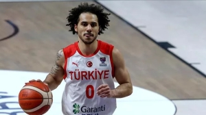 Λάρκιν: «Όλοι περιμένουν τον παίκτη της Εφές, αλλά στην Εθνική Τουρκίας ο ρόλος μου διαφέρει»