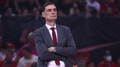 Ολυμπιακός: «Δεν θα επιτρέψουμε σε κανέναν να σπιλώσει τον Γιώργο Μπαρτζώκα, κορυφαίο προπονητή της Ευρώπης»