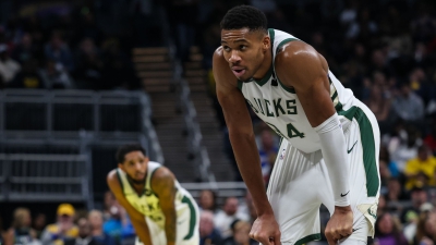 Ούτε η 54άρα του Αντετοκούνμπο, δεν ήταν αρκετή για τους Μπακς, κόντρα στους Πέισερς! (video)