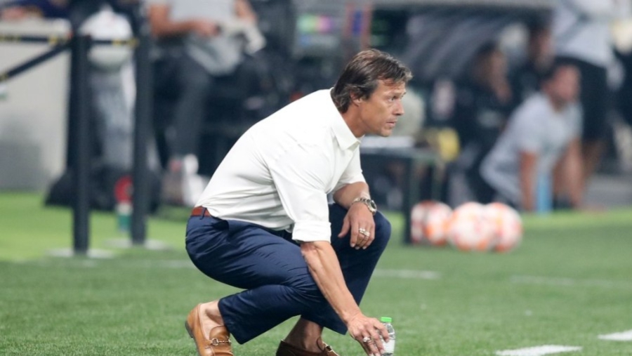 Αλμέιδα: «Όλοι τρέχουν, όλοι παίζουν -  Είναι ξεχωριστό το πάθος στην ΑΕΚ»!