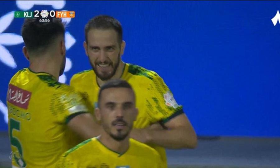 Γαλανόλευκη... συνεργασία και γκολ για την Αλ Καλίτζ: Ο Κουρμπέλης σκόραρε με κεφαλιά από ασίστ του Φορτούνη!