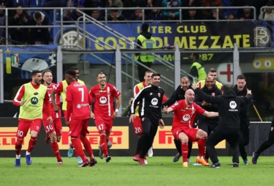 Ίντερ – Μόντσα 0-1: Στην Ευρώπη «πετάει», στην Ιταλία… παραπαίει! (video)