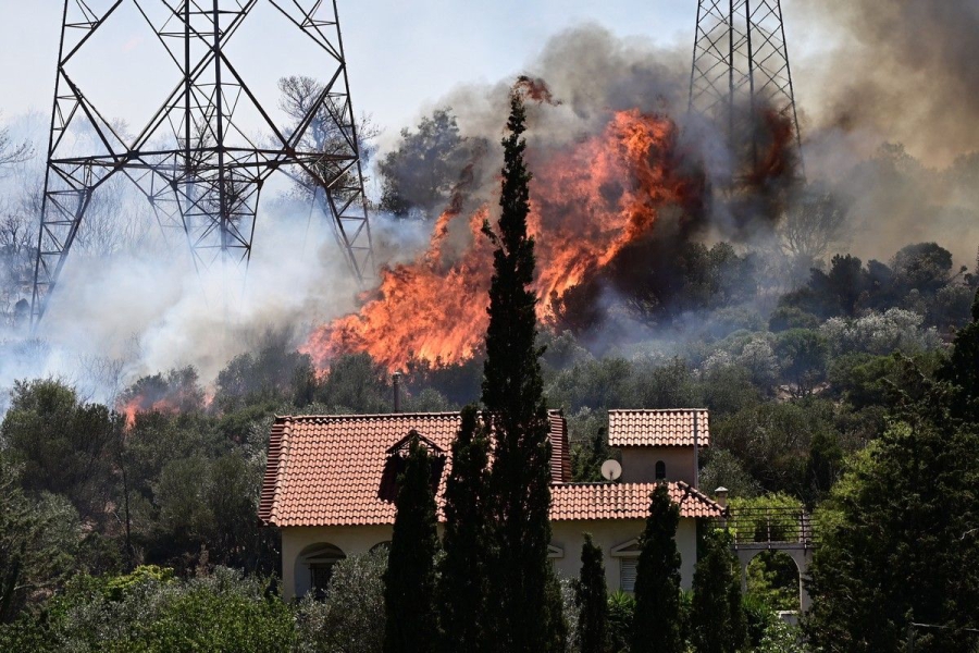 Super League: Στα γραφεία της Λίγκας η κλήρωση, λόγω της πυρκαγιάς στον Κουβαρά