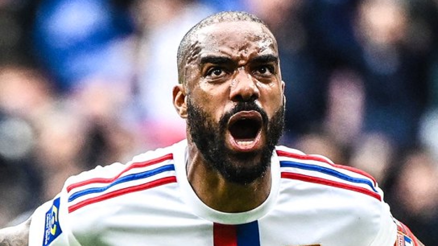 H ανατροπή του αιώνα από τη Λυών: Κέρδισε με «καρέ» του Λακαζέτ, ενώ έχανε με 1-4 στο 55'! (video)