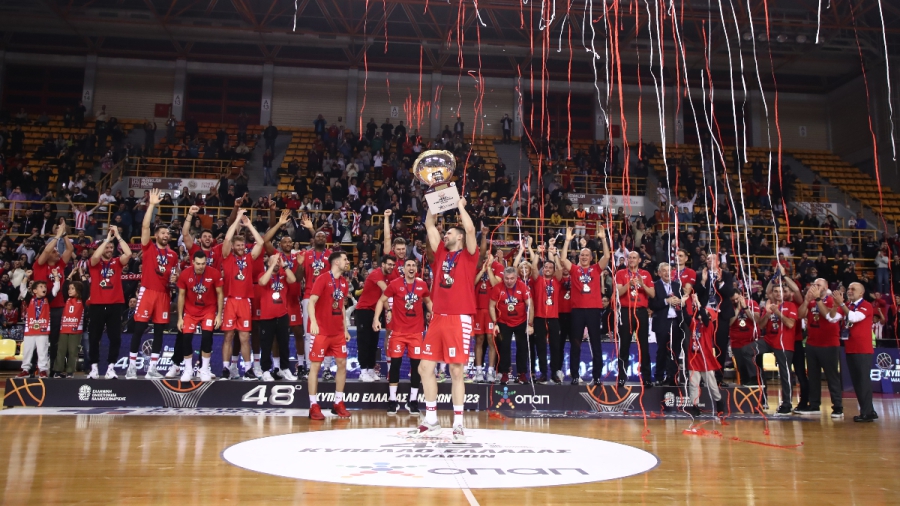 Ερυθρόλευκη... υπερκούπωση! (video)