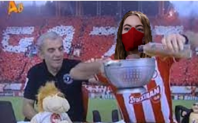 «Έμμα (Στόουν) ψυχάρα… Ολυμπιακάρα»! Τα meme της Χολιγουντιανής σταρ που πανηγύριζε… ερυθρόλευκα στο ΣΕΦ