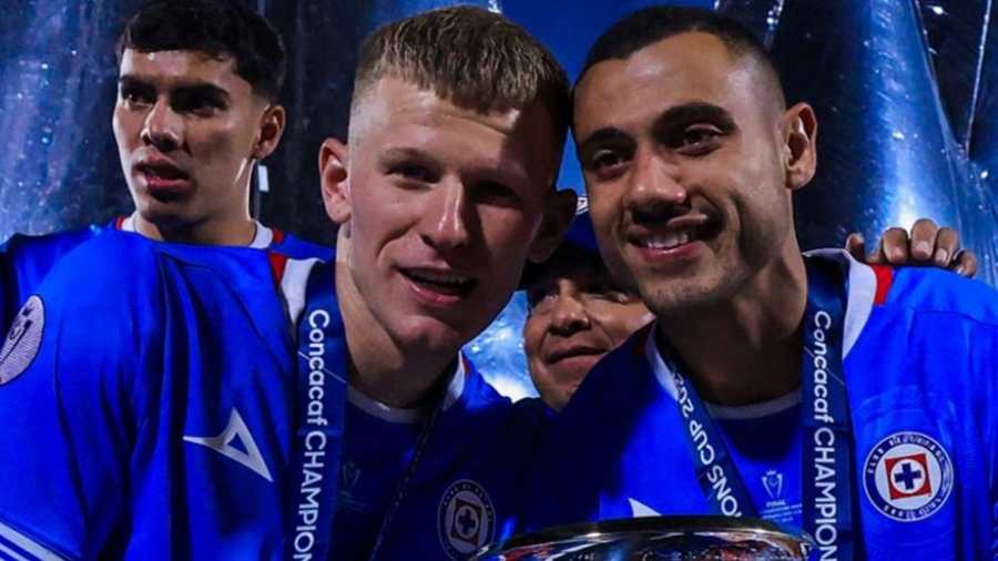 Γιώργος Γιακουμάκης: Η Κρουζ Αζούλ κατέκτησε το Κύπελλο Πρωταθλητριών CONCACAF (pic)