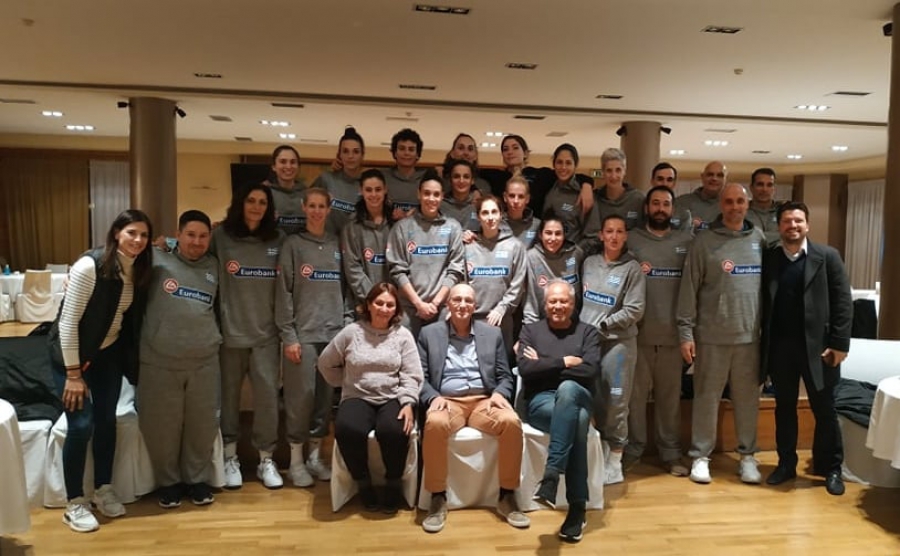 Βαγγέλης Λιόλιος και αντιπροσωπεία της ΕΟΚ επισκέφθηκαν την Εθνική Γυναικών