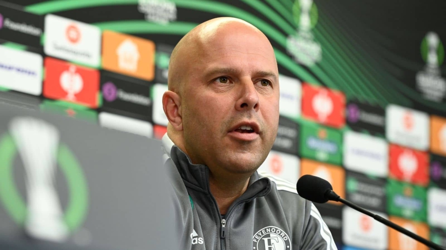 Φέγενορντ: Ανανέωσε μέχρι το 2026 ο Σλοτ