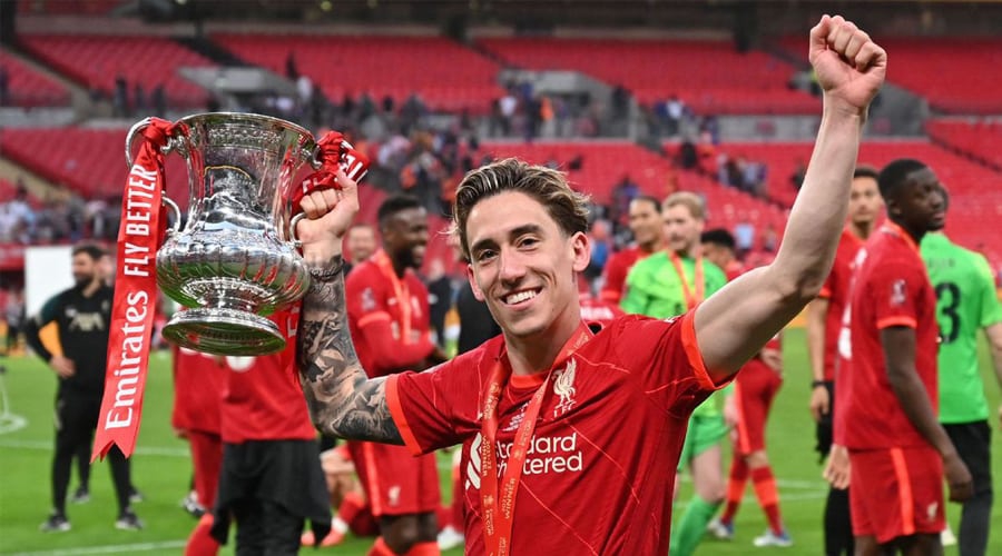 Το «λάβαρο» της Λίβερπουλ δεν είναι για όλους, αλλά… είναι για τον Τσιμίκα! (pic)