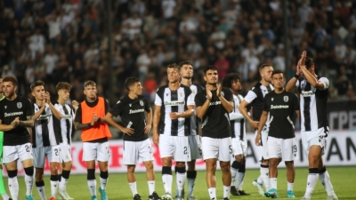 Τετ α τετ οπαδών του ΠΑΟΚ με Λουτσέσκου και Βιεϊρίνια