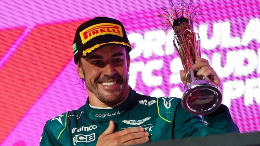 Αλόνσο: «Πρέπει να μάθουμε φέτος, για να είμαστε διεκδικητές του τίτλου το 2024»