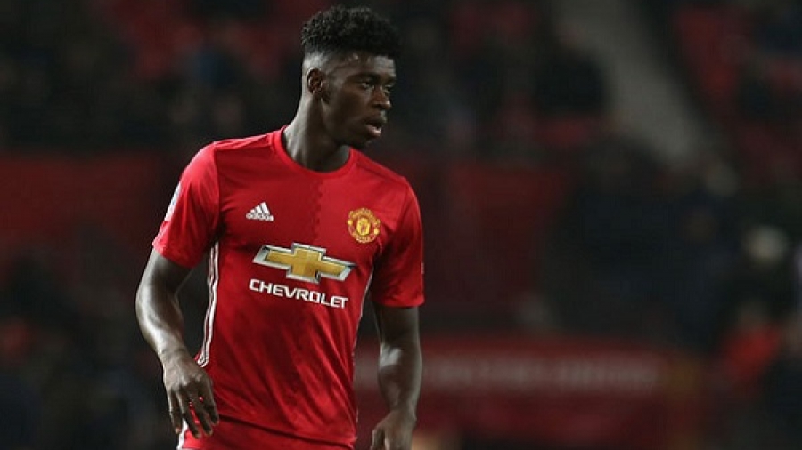 Έκλεισε Τουανζέμπε η Νάπολι