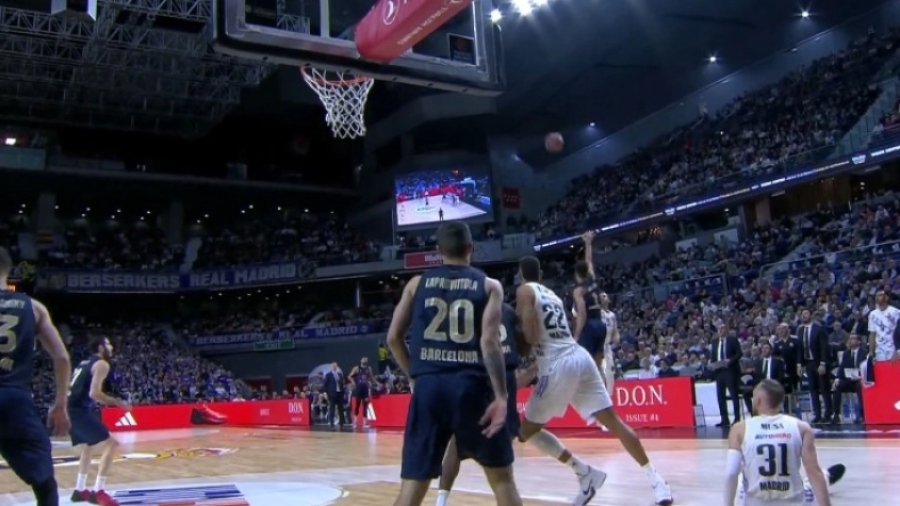 Ρούντι Φερνάντεθ: Άνοιξε... λογαριασμό με buzzer-beater τρίποντο και ζήτησε από τους φίλους της Ρεάλ να κάνουν «χαμό»! (video)