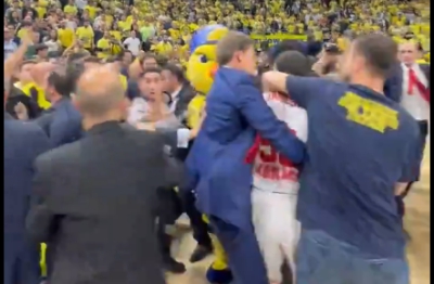 Χαμός στην Τουρκία: Οπαδοί της Φενέρμπαχτσε επιτέθηκαν στους παίκτες της Μονακό! (video)