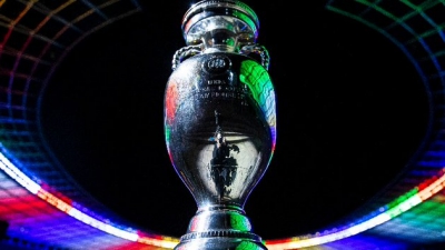 Το logo της UEFA για το EURO 2024! (video)