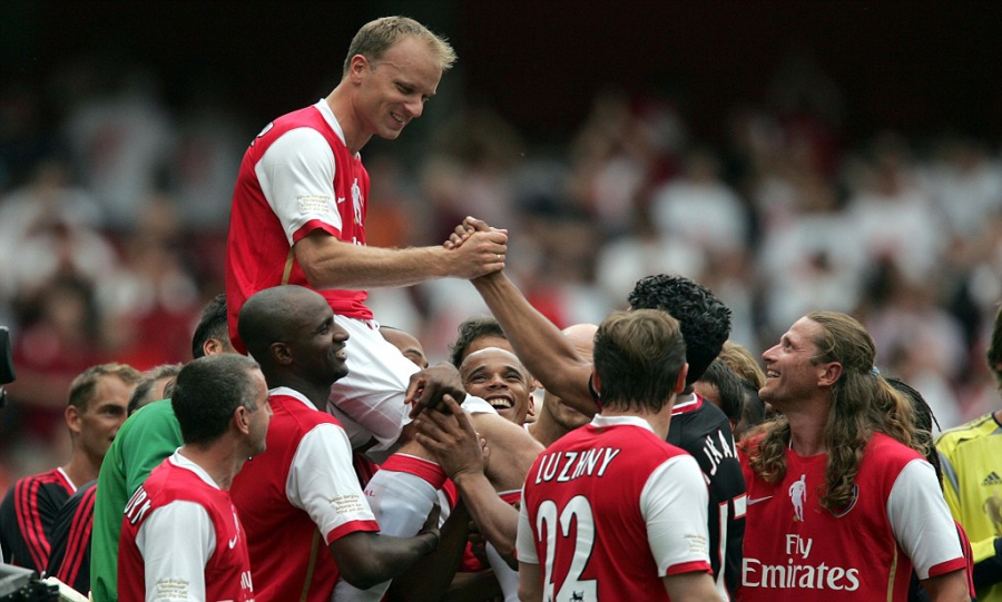 Η Άρσεναλ αποκτάει νέο σπίτι και αποχαιρετάει τον… «Ολλανδό που δεν πετάει», Ντένις Μπέργκαμπ!