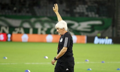 To συγκινητικό αντίο του Γιοβάνοβιτς στον Παναθηναϊκό: «Εύχομαι να πάρετε το πρωτάθλημα και θα το χαρώ πιο πολύ από όλους»