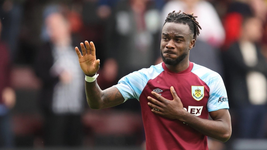 Ενδιαφέρονται για τον Κορνέ η Γουέστ Χαμ και η Έβερτον!