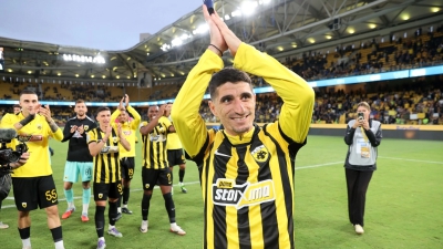 Αποδοκιμασίες, Τίτλοι, Πίστη: Ο Αρχηγός που δεν έφυγε ποτέ!