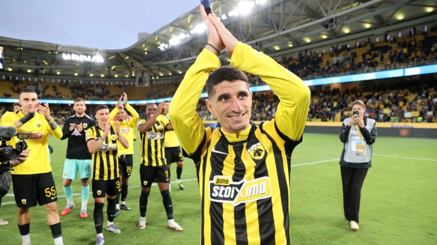 Αποδοκιμασίες, Τίτλοι, Πίστη: Ο Αρχηγός που δεν έφυγε ποτέ!