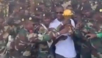 Η Σενεγάλη θα υπερασπιστεί τον τίτλο μέχρι... θανάτου: Σε στρατιωτική βάση της χώρας το τρόπαιο! (video)