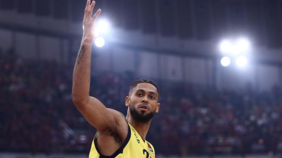 Ο Ντόρσεϊ «σφράγισε» το διπλό της Φενέρμπαχτσε και... χαιρέτησε το ΣΕΦ! (video)