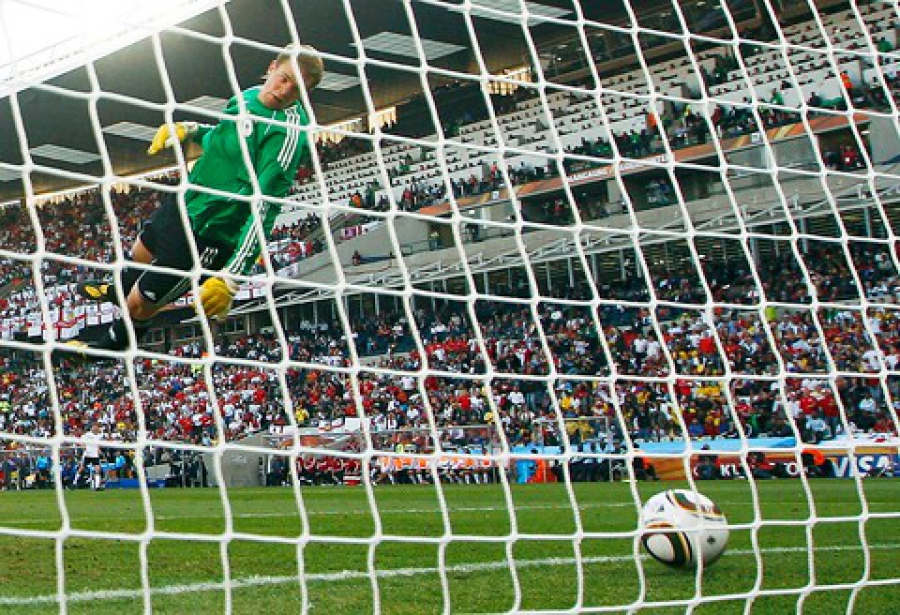 Γερμανία – Αγγλία, 2010: Η εκδίκηση των «πάντσερ» και η καθιέρωση του Goal Line Technology