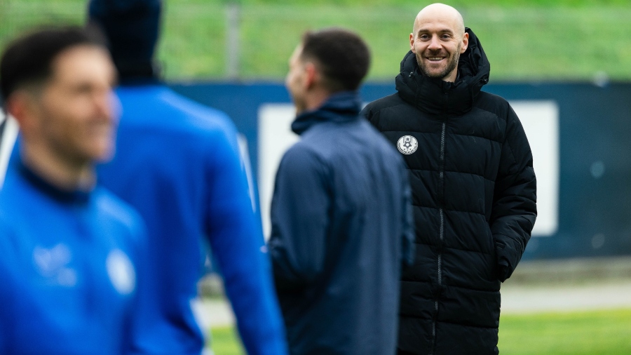 Σε κρίση η Τσέλιε λίγο πριν την ΑΕΚ: Ετοιμάζεται να απολύσει τον προπονητή της