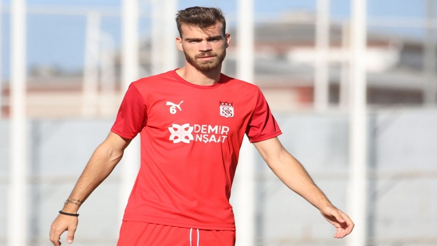 Σκόραρε και πάλι ο Γούτας! Πέμπτο γκολ με την Σίβασπορ! (video)