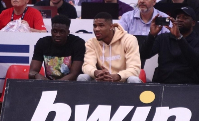 Αντετοκούνμπο: Και ο Άλεξ στους Μπακς - Πρώτη φορά τρία αδέρφια σε μια ομάδα!