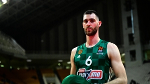 Τέσσερα μεγάλα ρεκόρ καριέρας για Παπαγιάννη εναντίον της Μπάγερν!