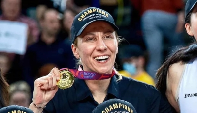 Πρωτοφανής θρίαμβος με... ελληνικό αντίκτυπο: Η Στέλλα Καλτσίδου οδήγησε τους Λόντον Λάιονς στην κορυφή της Ευρώπης! (video)