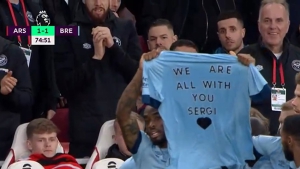 Αφιερωμένο στον Κανός του Ολυμπιακού, το γκολ του Τόνεϊ κόντρα στην Άρσεναλ! (video)