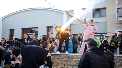 AEK: Αποθέωση στη «κιτρινόμαυρη» αποστολή στο Βόλο